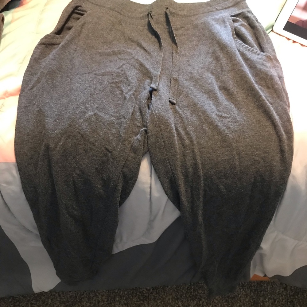 grey jogger sweatpants. size S